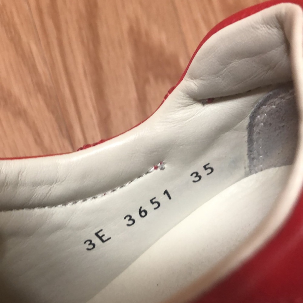 Red Prada sneakers - Picture 3 of 4